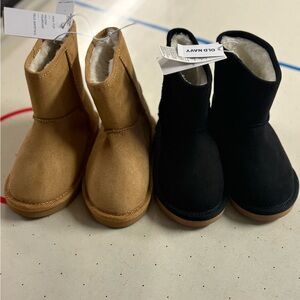 Toddler boots - size 7